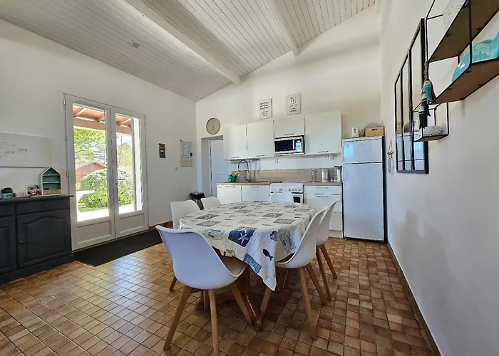 Casa de Férias Maison Plain-pied Pour 6, Proche Plage, Tranche-sur-mer - Fr-1-476-190